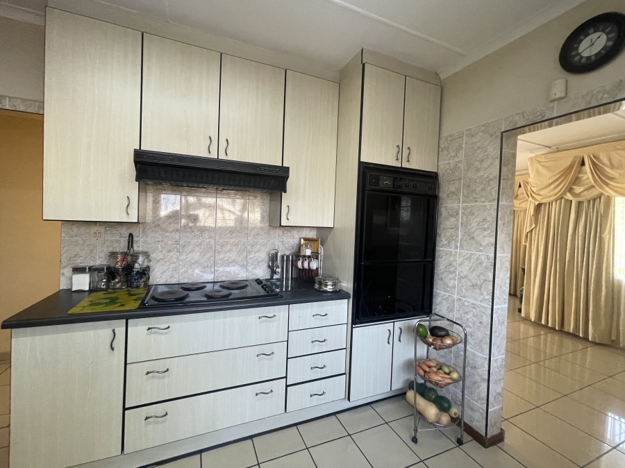 4 Bedroom Property for Sale in Amalinda Eastern Cape